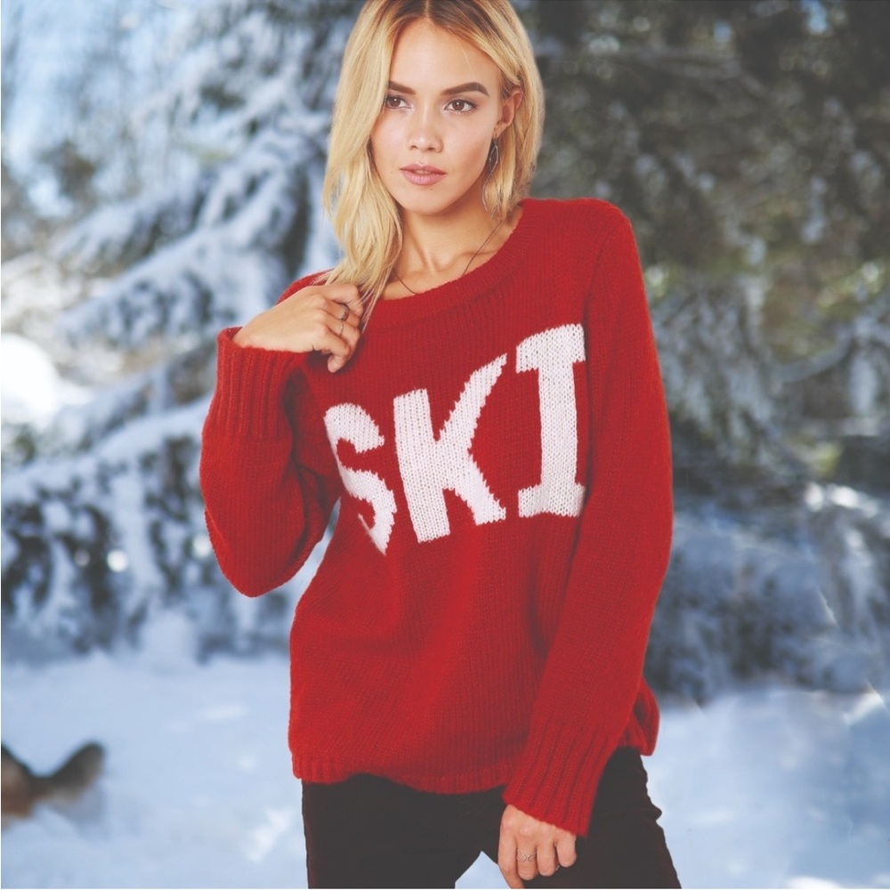 Wooden Ships by Paola Buendia ‘SKI’ Relaxed Fit Crew Sweater Bonfire Red White